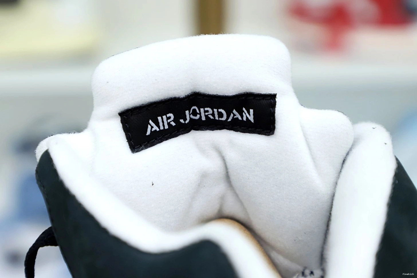 5 JORDAN 2021 RETRO AIR 'OREO' 0211